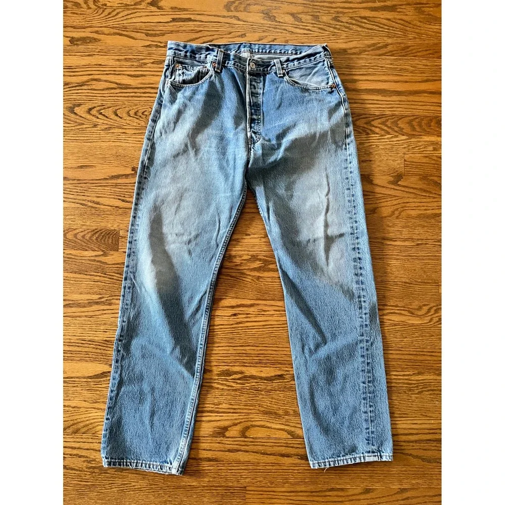 VTG Levis 501 Light Wash Straight Leg Button Fly Jeans USA 38x34 (Actual:36x33)